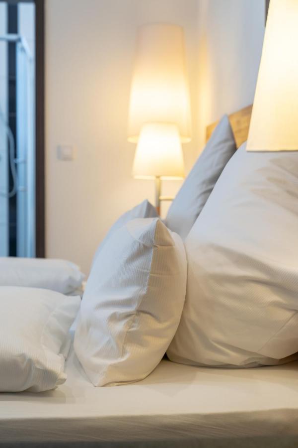 Hotel In Laisen Ρόιτλινγκεν Εξωτερικό φωτογραφία