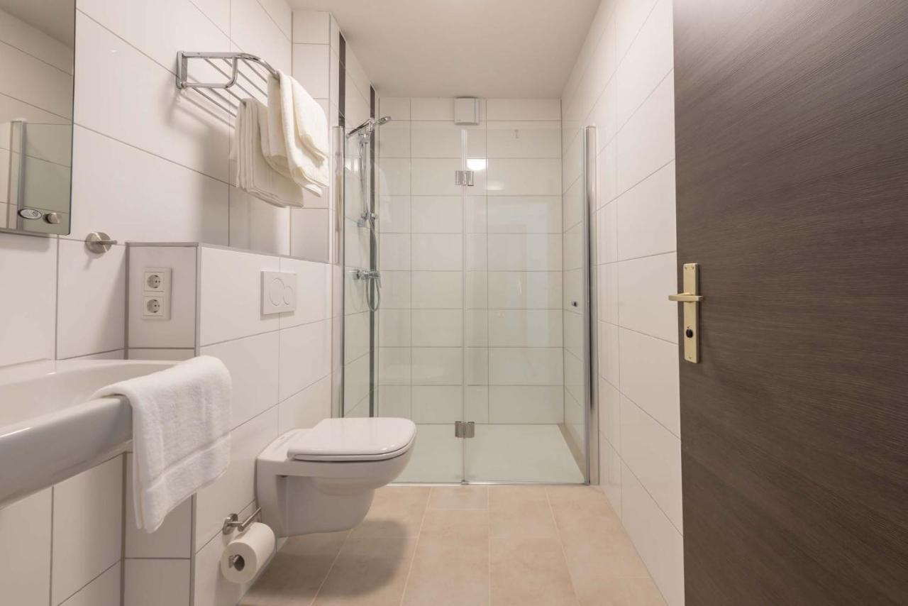 Hotel In Laisen Ρόιτλινγκεν Εξωτερικό φωτογραφία
